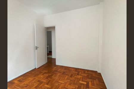 Apartamento à venda com 63m², 4 quartos e 1 vagaQuarto 1