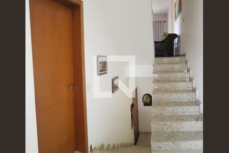 Casa de condomínio para alugar com 364m², 3 quartos e 2 vagasSala