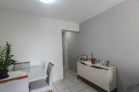 Apartamento à venda com 65m², 2 quartos e 1 vaga Apartamento à venda com 65m², 2 quartos e 1 vagaSala