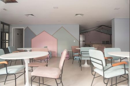 Apartamento para alugar com 36m², 2 quartos e sem vagaÁrea comum - Salão de festas infantil