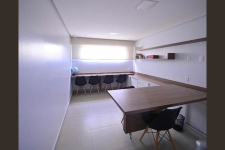 Apartamento para alugar com 2 quartos, 54m² em Jardim Goiás, Goiânia