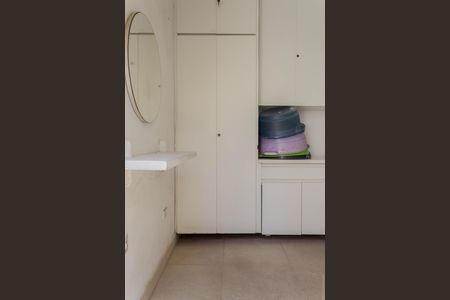 Casa para alugar com 275m², 2 quartos e 2 vagas Casa para alugar com 275m², 2 quartos e 2 vagasÁrea de Serviço