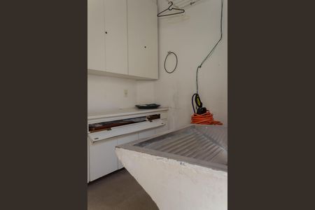 Casa para alugar com 275m², 2 quartos e 2 vagas Casa para alugar com 275m², 2 quartos e 2 vagasÁrea de Serviço