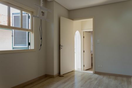 Casa para alugar com 275m², 2 quartos e 2 vagas Casa para alugar com 275m², 2 quartos e 2 vagasSuíte 3