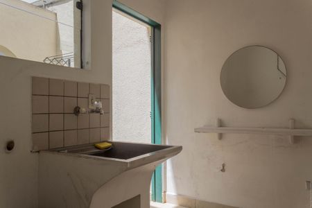 Casa para alugar com 275m², 2 quartos e 2 vagas Casa para alugar com 275m², 2 quartos e 2 vagasÁrea de Serviço