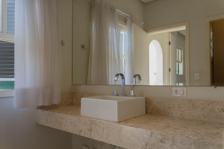 Casa para alugar com 275m², 2 quartos e 2 vagas Casa para alugar com 275m², 2 quartos e 2 vagasBanheiro da Suíte 3