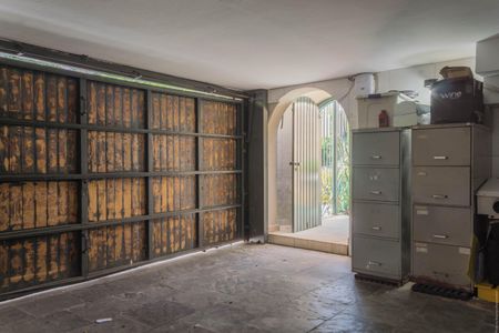 Casa para alugar com 275m², 2 quartos e 2 vagas Casa para alugar com 275m², 2 quartos e 2 vagasGaragem