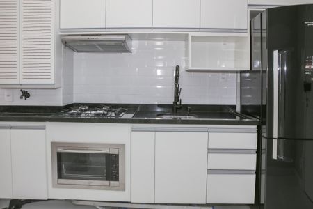 Apartamento para alugar com 40m², 2 quartos e sem vagaCozinha e Área de Serviço