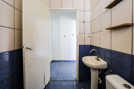 Banheiro de casa para alugar com 1 quarto, 55m² em Jaguaré, São Paulo