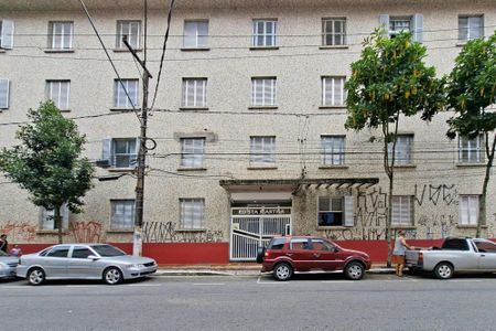 Studio para alugar com 27m², 1 quarto e sem vaga Studio para alugar com 27m², 1 quarto e sem vagaFachada