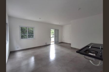 Studio para alugar com 32m², 1 quarto e sem vaga