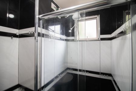 Apartamento para alugar com 42m², 2 quartos e 1 vagaBANHEIRO