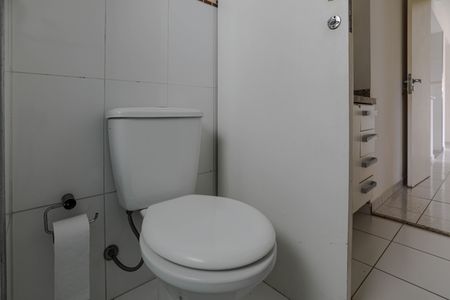 Apartamento para alugar com 55m², 2 quartos e 1 vaga Apartamento para alugar com 55m², 2 quartos e 1 vagaBanheiro