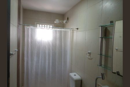 Casa à venda com 260m², 2 quartos e 1 vagaBanheiro