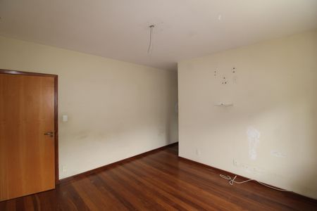 Casa à venda com 163m², 4 quartos e 3 vagasQuarto 2