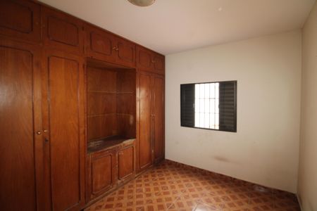 Casa à venda com 163m², 4 quartos e 3 vagasQuarto 4