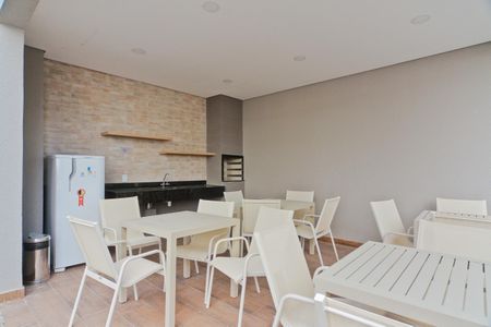 Apartamento para alugar com 39m², 2 quartos e sem vagaÁrea comum - Churrasqueira