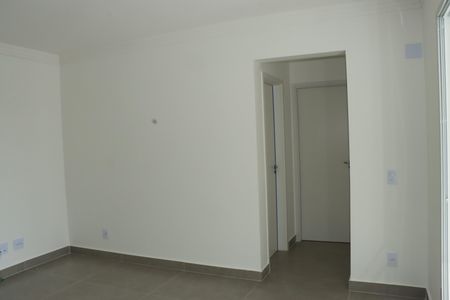 Apartamento para alugar com 2 quartos, 82m² em Jardim Branca Flor, Embu das Artes