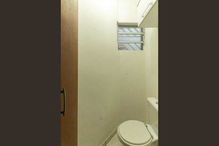 Casa de condomínio à venda com 137m², 3 quartos e 2 vagasLavabo