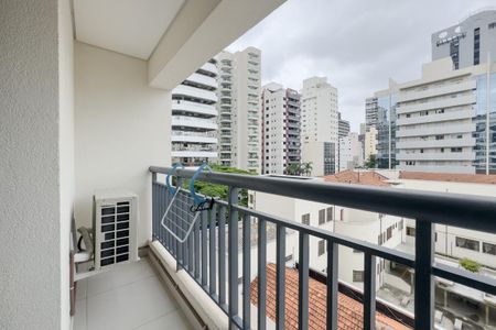 Varanda de kitnet/studio para alugar com 1 quarto, 25m² em Pinheiros, São Paulo