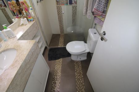 Apartamento à venda com 110m², 3 quartos e 2 vagasQuarto 3 - Banheiro