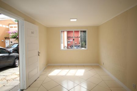 Sala de casa de condomínio para alugar com 3 quartos, 86m² em Jardim Itu, Porto Alegre