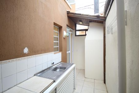 Casa de condomínio para alugar com 86m², 3 quartos e 1 vagaQuintal