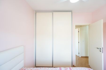 Apartamento à venda com 79m², 3 quartos e 1 vagaQuarto 2