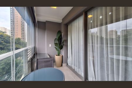Studio para alugar com 29m², 1 quarto e sem vaga Studio para alugar com 29m², 1 quarto e sem vagaVaranda