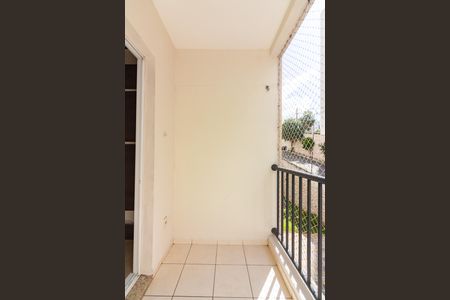 Sacada de apartamento para alugar com 2 quartos, 57m² em Umuarama, Osasco