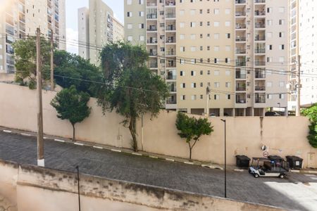 Vista  de apartamento para alugar com 2 quartos, 57m² em Umuarama, Osasco