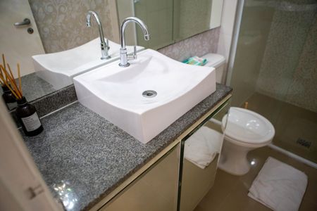 Apartamento à venda com 67m², 3 quartos e 1 vaga Apartamento à venda com 67m², 3 quartos e 1 vagaBanheiro Social