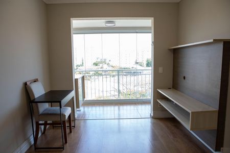 Apartamento à venda com 67m², 3 quartos e 1 vaga Apartamento à venda com 67m², 3 quartos e 1 vagaSala integrada com sacada