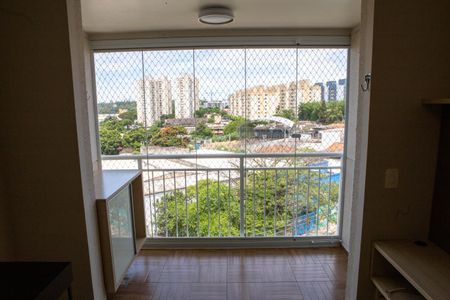 Apartamento à venda com 67m², 3 quartos e 1 vaga Apartamento à venda com 67m², 3 quartos e 1 vagaVaranda Integrada com a Sala