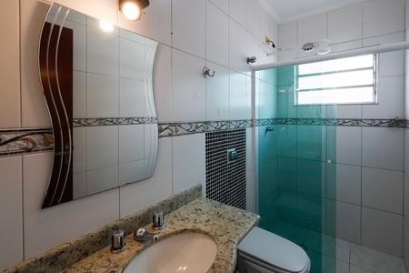 Casa à venda com 250m², 5 quartos e 5 vagasBanheiro da Suíte 1