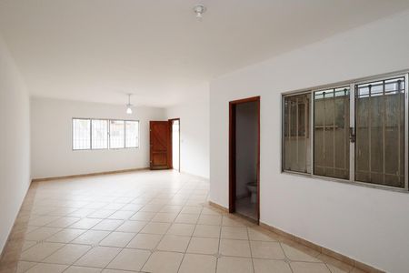 Sala  de casa à venda com 5 quartos, 250m² em Vila Mazzei, São Paulo