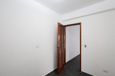 Casa à venda com 250m², 5 quartos e 5 vagasSuíte 2