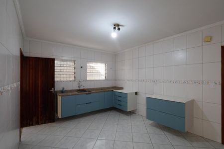 Casa à venda com 250m², 5 quartos e 5 vagasCozinha - Armários