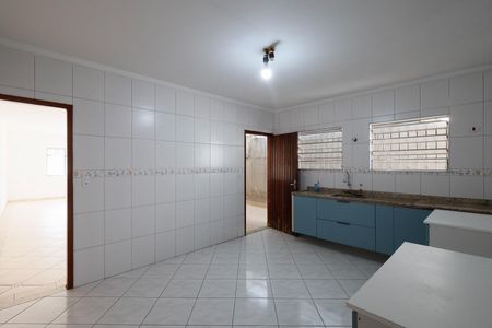 Casa à venda com 250m², 5 quartos e 5 vagasCozinha - Armários