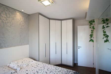 Apartamento à venda com 74m², 2 quartos e 2 vagasQuarto 1