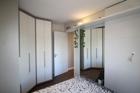 Apartamento à venda com 74m², 2 quartos e 2 vagasQuarto 1