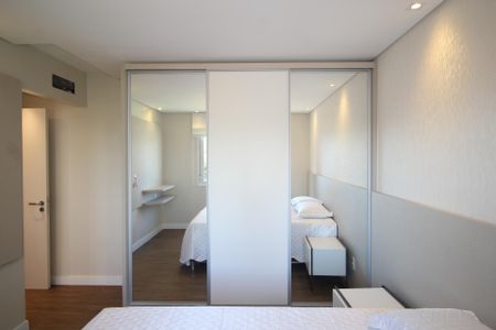 Apartamento à venda com 74m², 2 quartos e 2 vagasSuíte 1