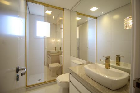 Apartamento à venda com 74m², 2 quartos e 2 vagasBanheiro da Suíte 1