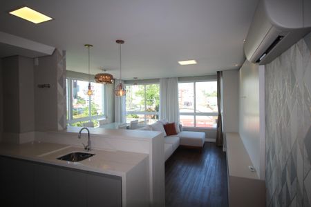 Sala de apartamento à venda com 2 quartos, 74m² em Passo D’areia, Porto Alegre