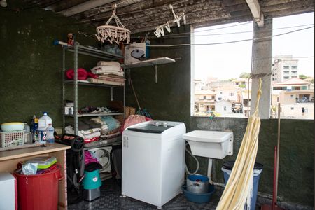 Casa à venda com 200m², 3 quartos e sem vagaÁrea de Serviço