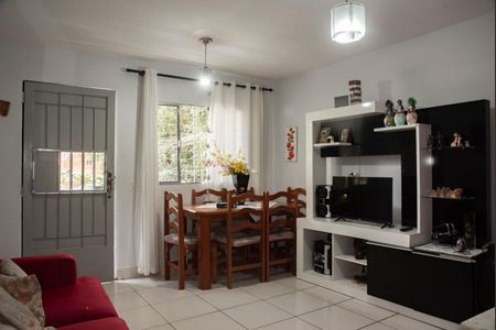 Sala de casa à venda com 3 quartos, 200m² em Planalto Paulista, São Paulo