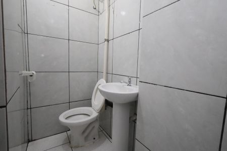 Banheiro de casa para alugar com 1 quarto, 40m² em Jardim Japao, São Paulo