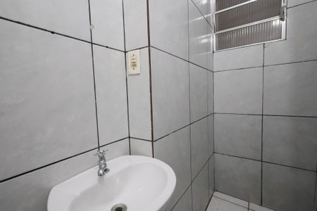 Banheiro  de casa para alugar com 1 quarto, 40m² em Jardim Japao, São Paulo