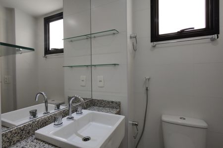 Apartamento à venda com 105m², 3 quartos e 2 vagasBanheiro da Suíte 1