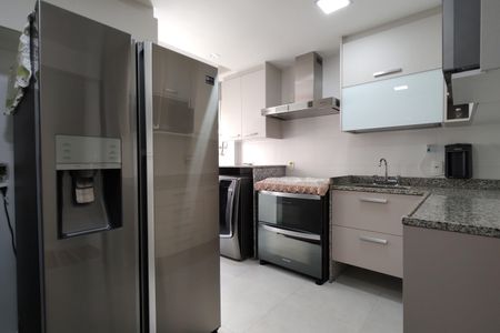 Apartamento à venda com 105m², 3 quartos e 2 vagasCozinha - Armários